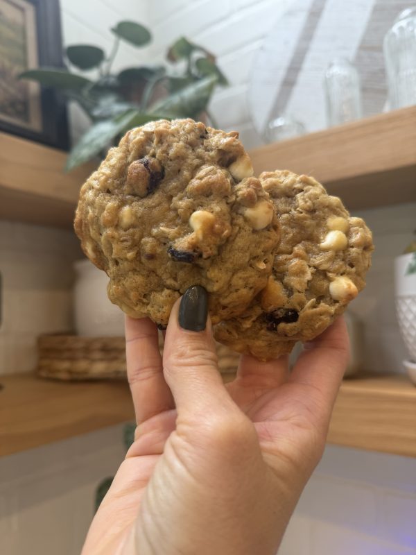 White Chocolate & Cranberry Oatmeal Cookie