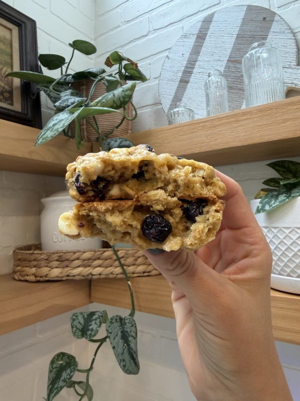 White Chocolate & Cranberry Oatmeal Cookie